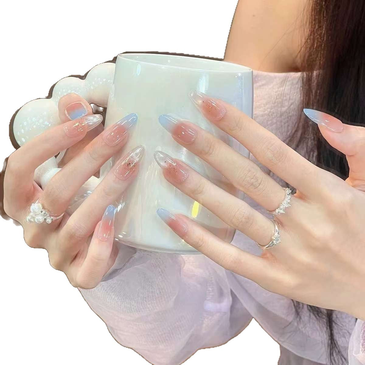 Elegante Ombre-Nagelkunst Verlängerungen