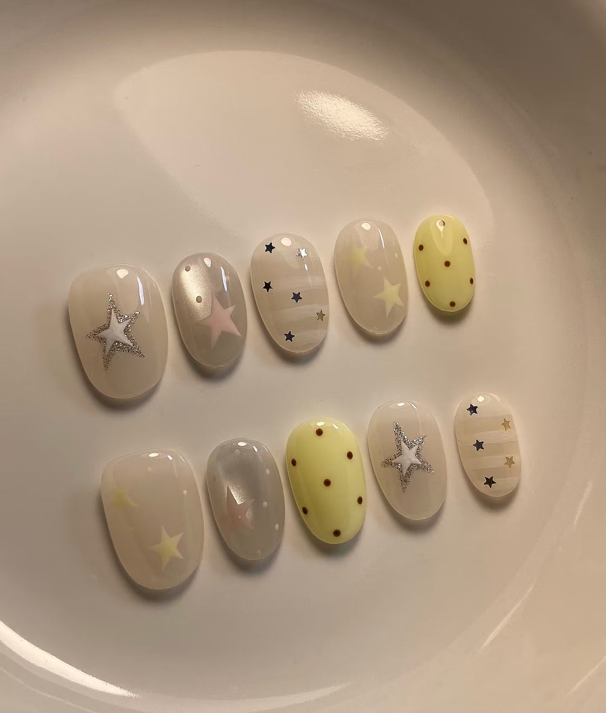 Dekoratives Stern-Thema-Nagelkunst-Set