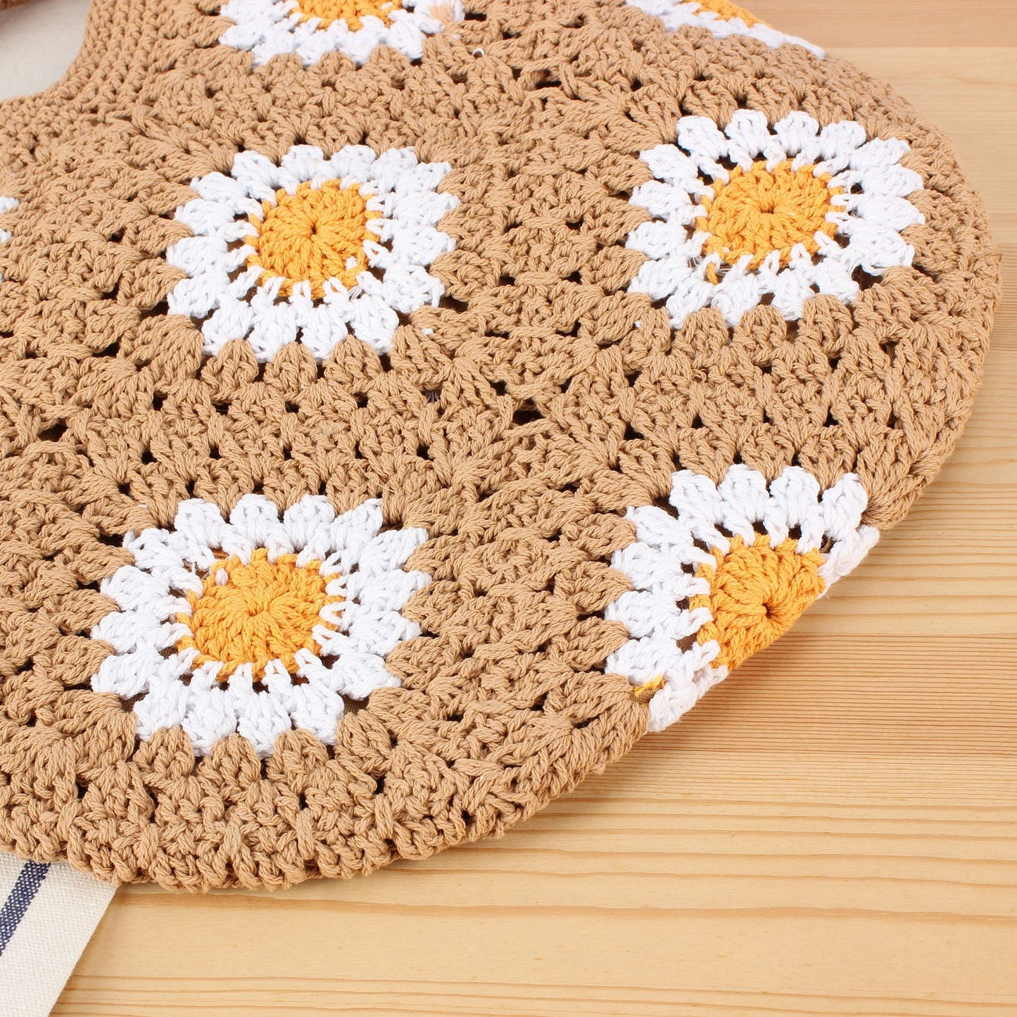 Häkel Schultertasche mit Floralen Motiven Brehn