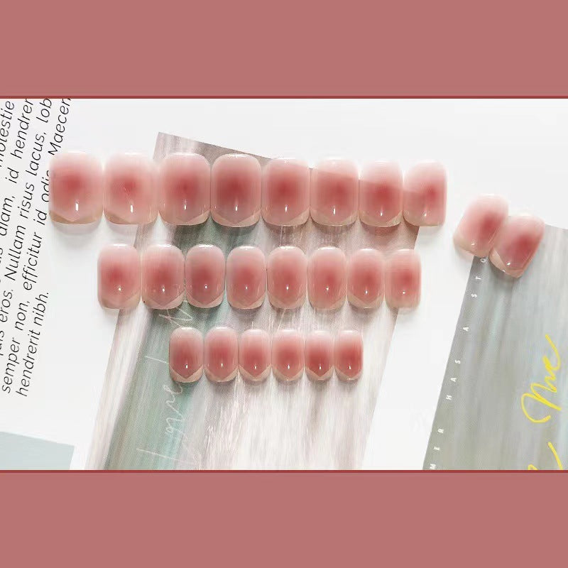 Natürliches Nageldesign Brehn
