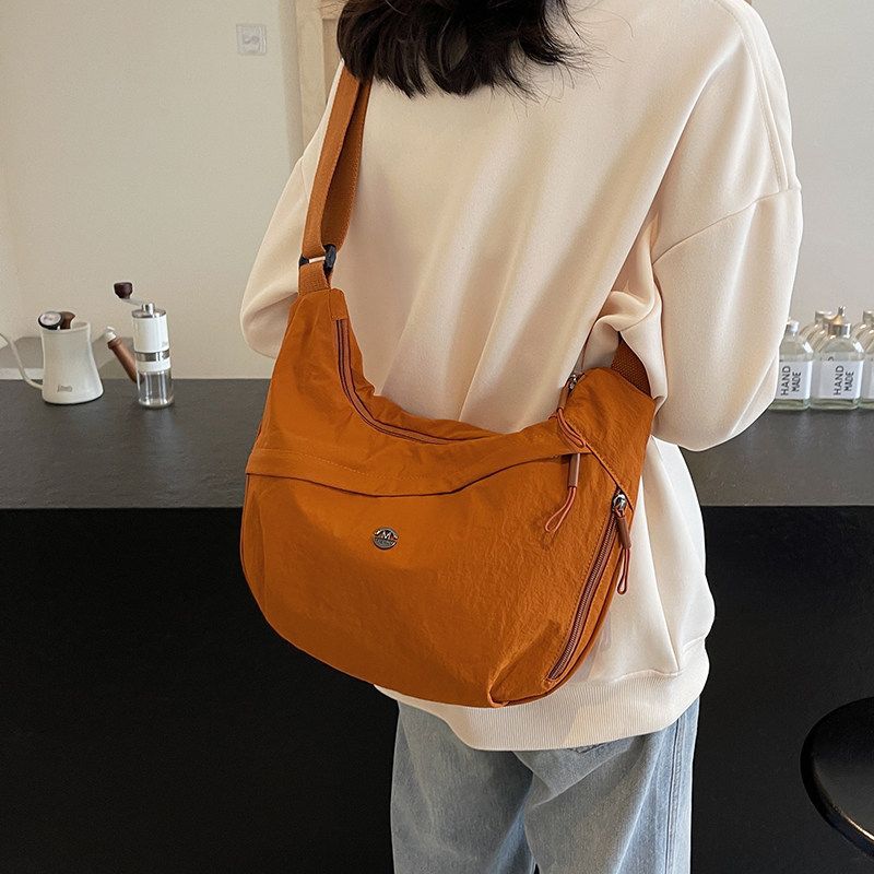 Funktionale Crossbody Schultertasche Brehn