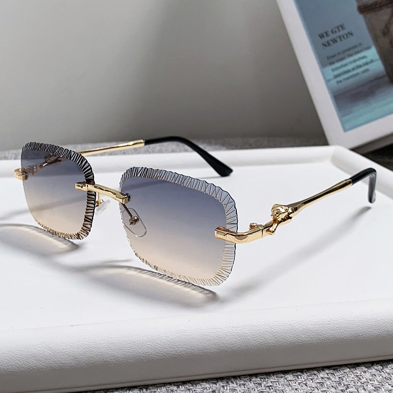 Damen modische Sonnenbrille mit strukturiertem Rahmen und dezenten Farbverlauf Brehn