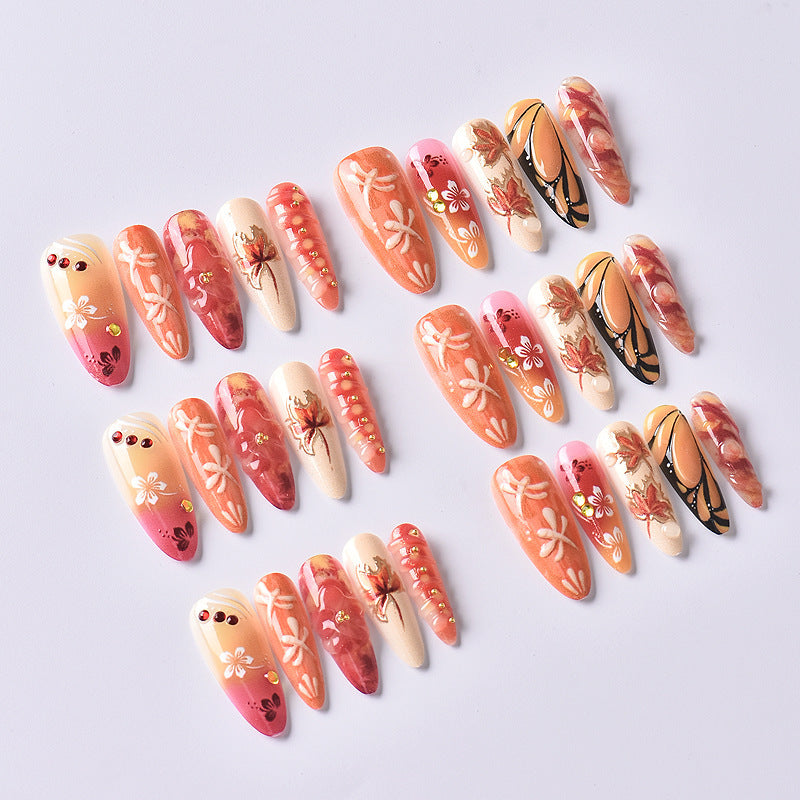 Künstlerisches herbstinspiriertes Press-On Nagelkunstset Brehn