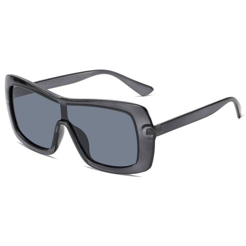 Damen stilvolle Oversize-Sonnenbrille im futuristischen Design Brehn