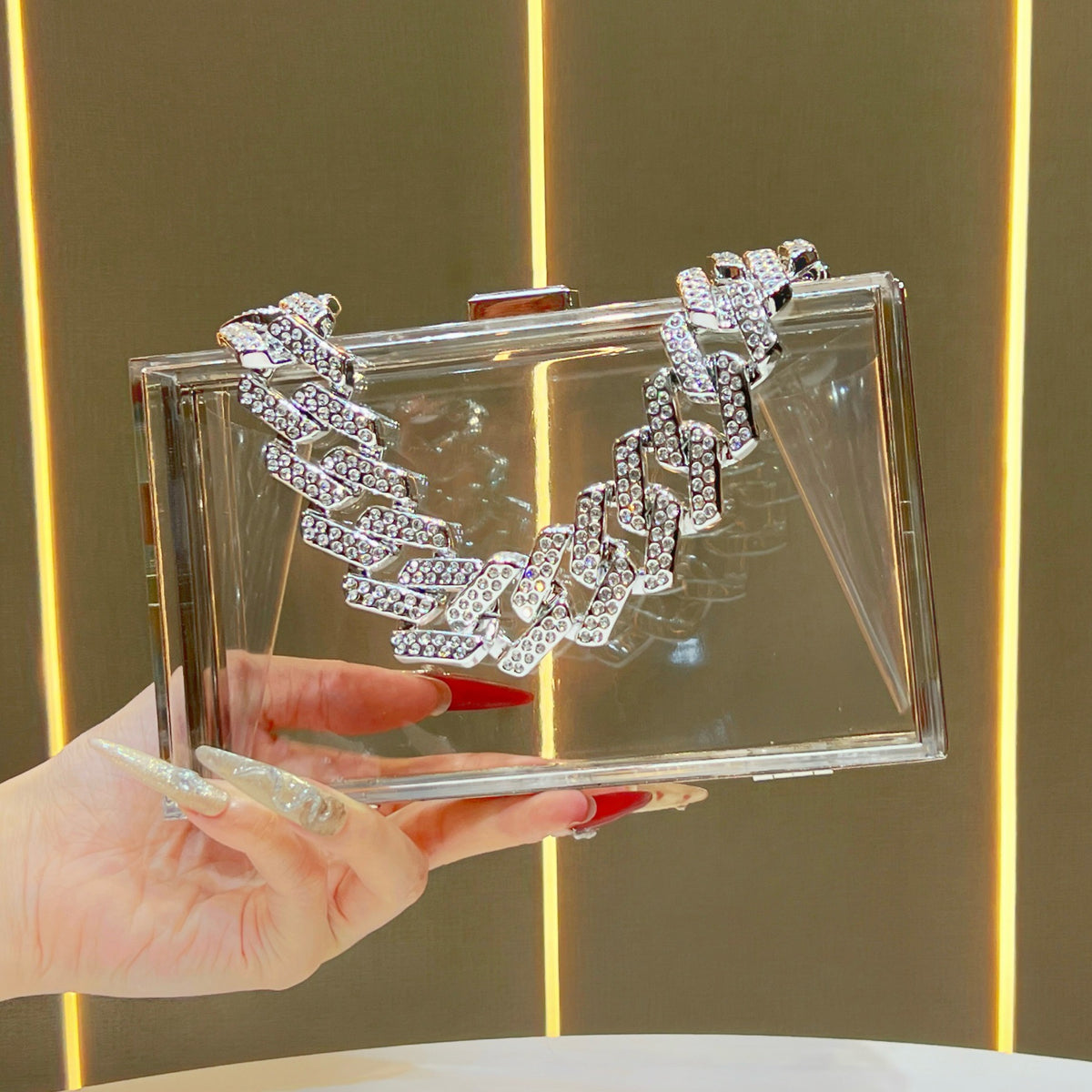 Transparente Abend-Clutch