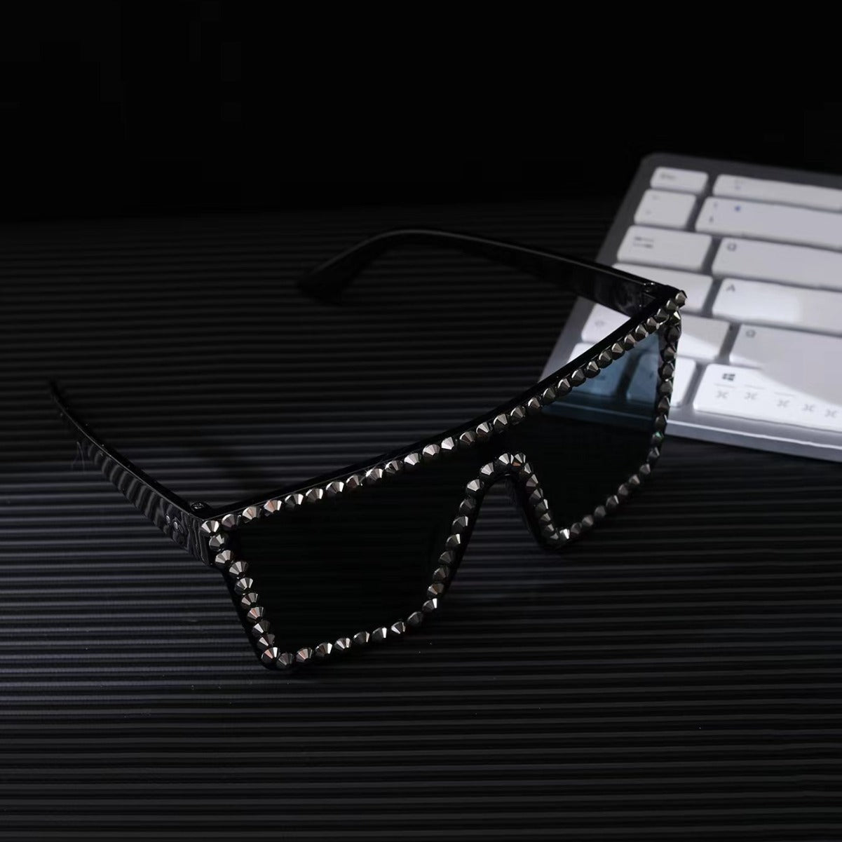 Damen Oversized Sonnenbrille mit modernem rechteckigem Rahmen Brehn