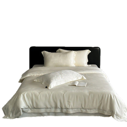 Elegantes Bettwäsche-Set aus Satin mit dezentem Jacquard-Blütenrelief und seidigem Glanz