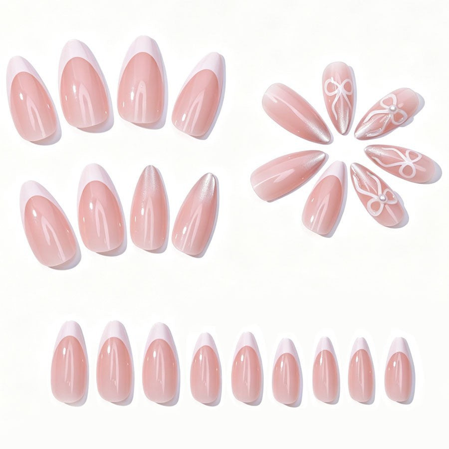 Kunstnagelset mit eleganten Spitzen und Glitzerakzenten Brehn