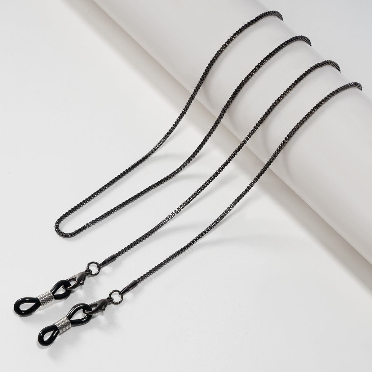 Sleek Eyewear Chain Brehn