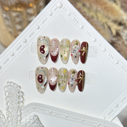 Festliches Press-On Nail Art Set mit Weihnachtsdesigns Brehn