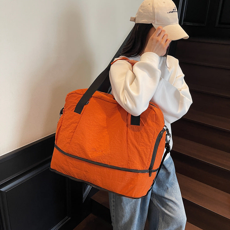 Sportliche Reisetasche mit Praktischen Außentaschen Brehn