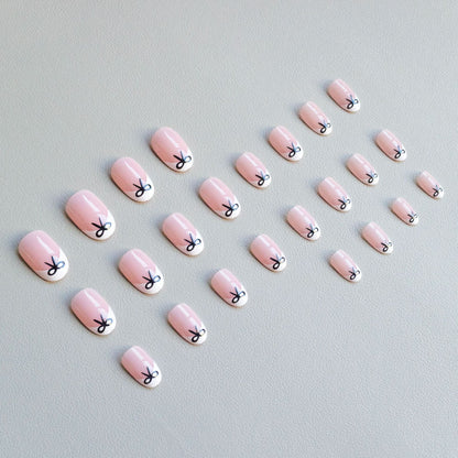 Elegantes Bogenakzent-Nagelkunst-Kit