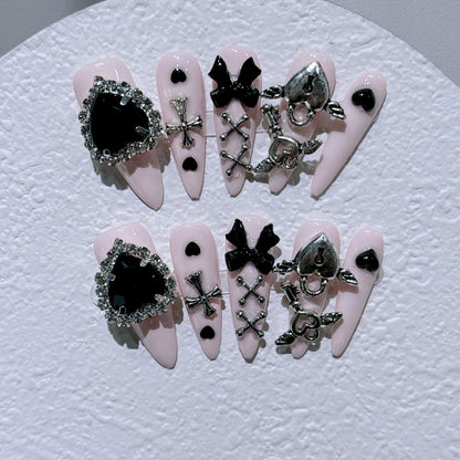 Glamouröse Nagelkunst Verlängerungen