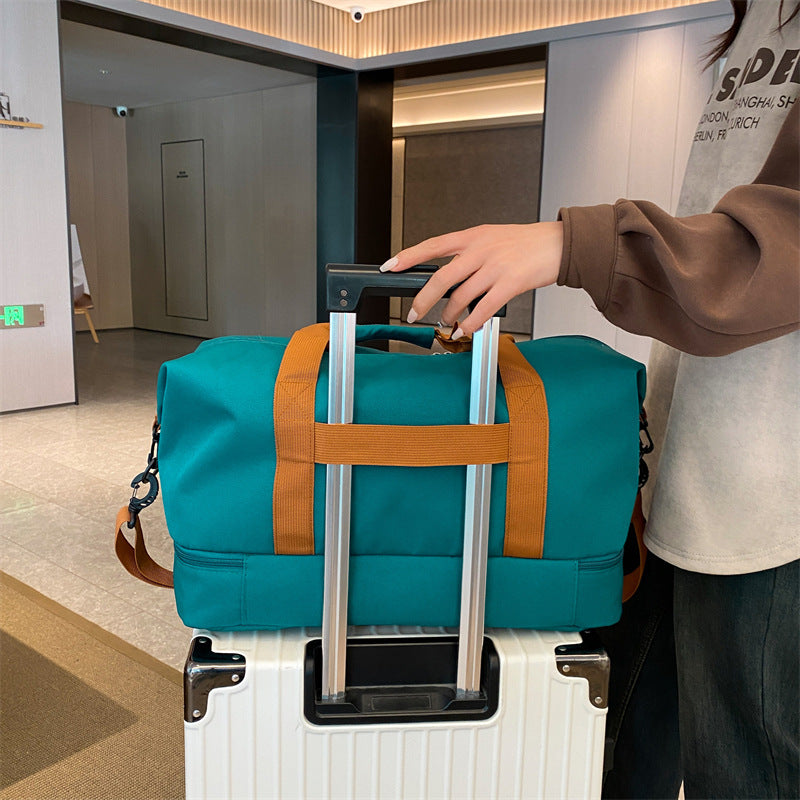 Sportliche Reisetasche mit Verstellbarem Schultergurt und Organizerfächern Brehn