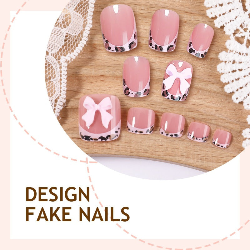 Kunstnagelset mit verspieltem Tiermotiv und elegantem Design Brehn