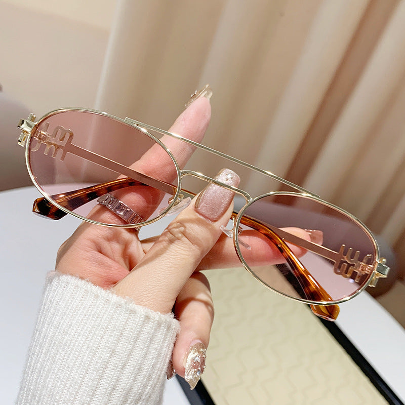 Damen modische Brille mit elegantem Metallrahmen und einzigartigem Design Brehn