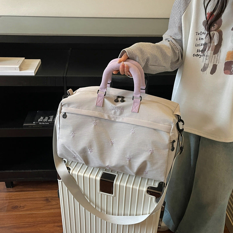 Sportliche Multifunktions-Duffel-Tasche Mit Verstellbarem Schultergurt Und Robusten Griffen Brehn