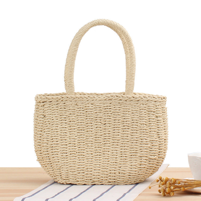 Handtasche Aus Geflochtenem Naturmaterial mit Modernen Details Brehn