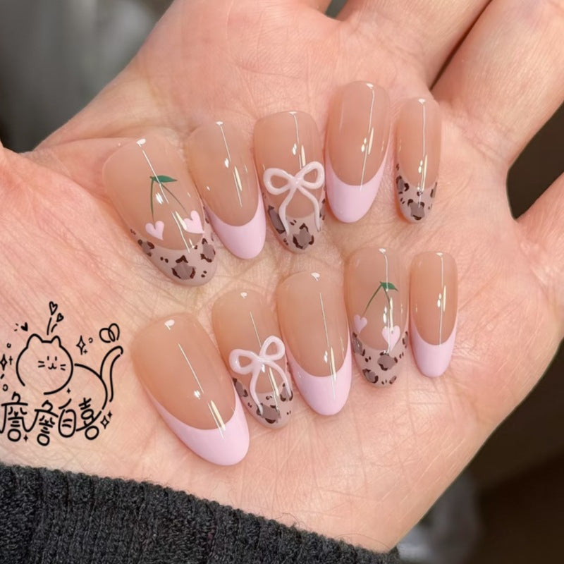 Künstlerisches Floral- und Stern-Applikationen Press-On Nagelset Brehn