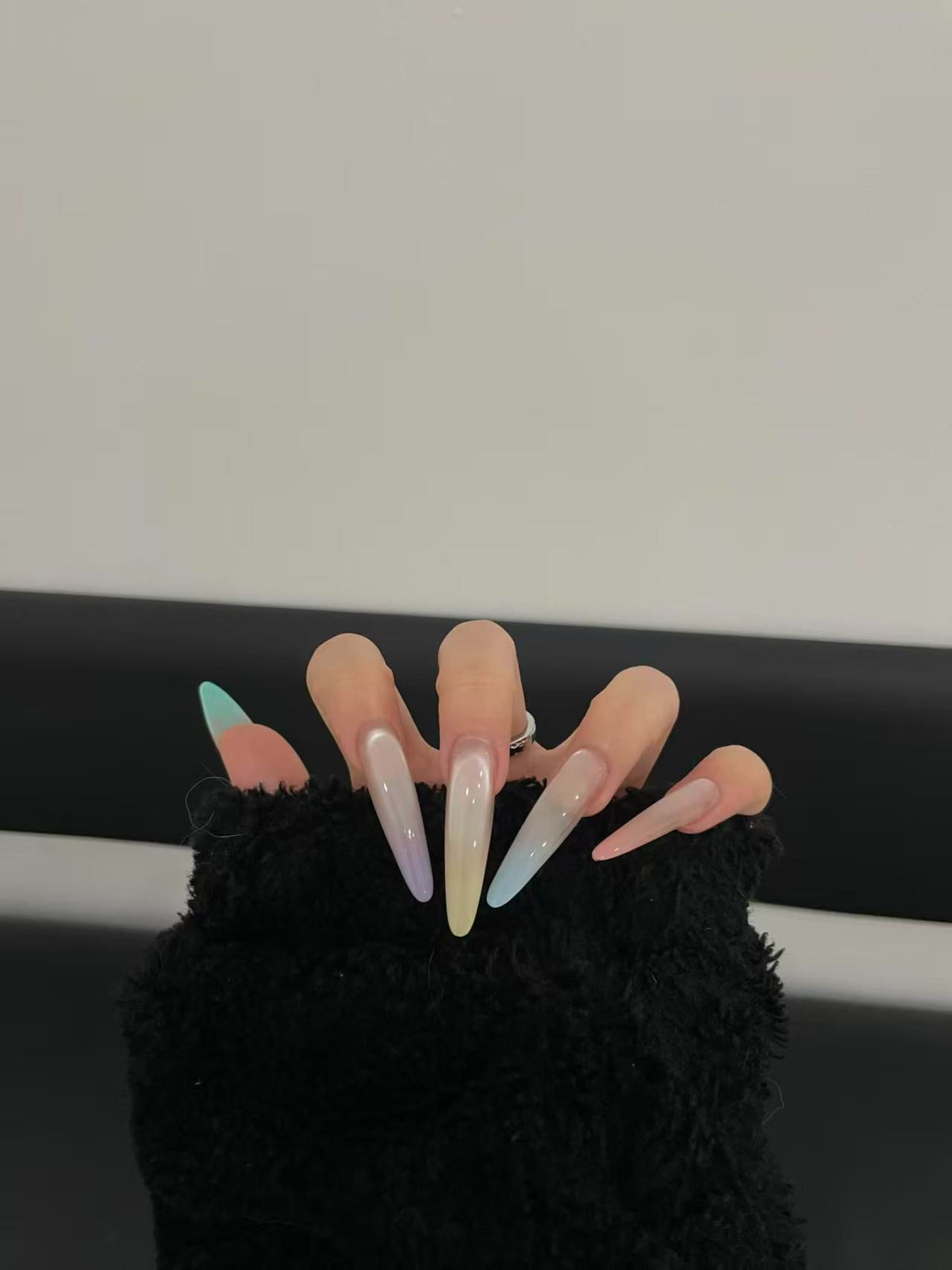Stiletto-Nagelverlängerungen mit Gradient-Finish
