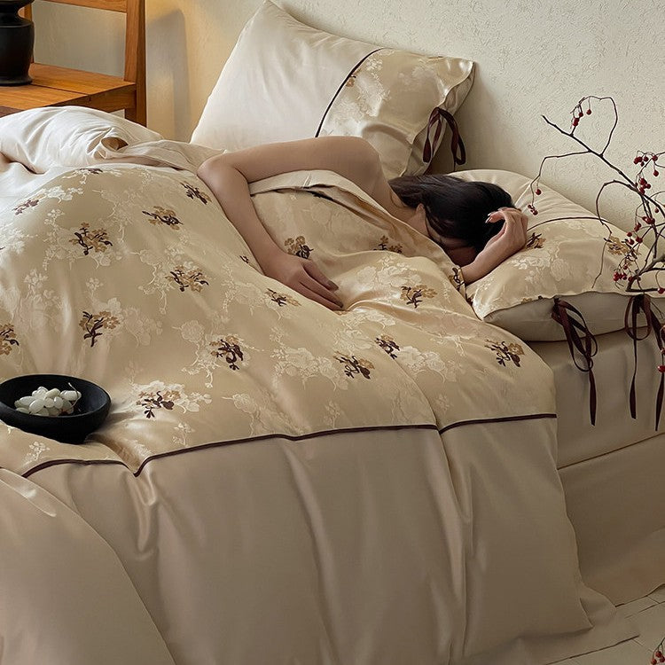 Satin-Bettwäschegarnitur im Jacquard-Look mit floralen Stickdetails und Bandbindung