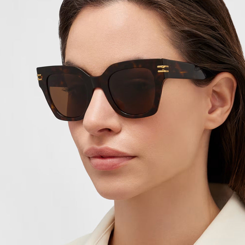 Damen modische Sonnenbrille mit eleganten Akzenten Brehn