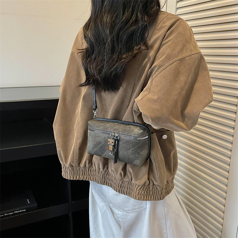Kompakte Multipocket-Clutch Tasche