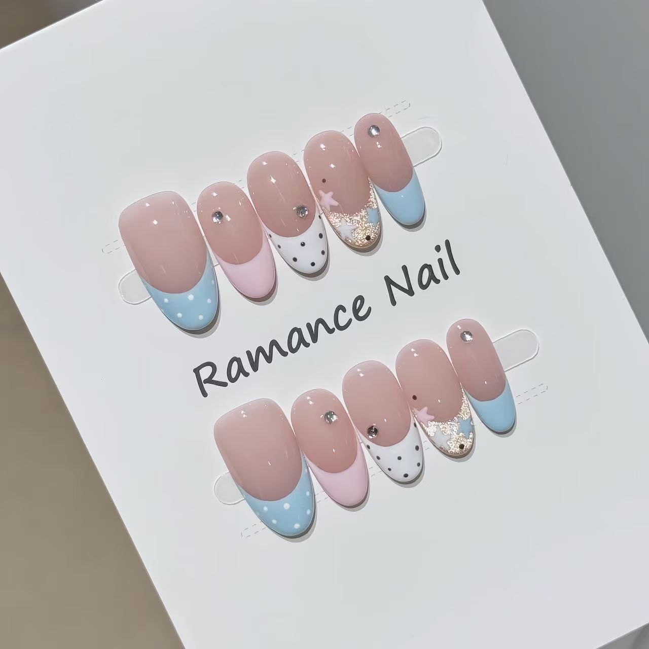 Press-On Nail Art Brehn