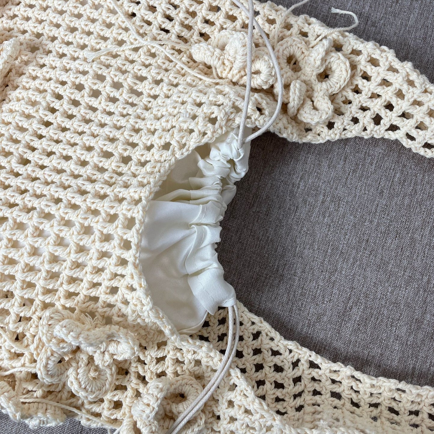 Handgeknüpfte Umhängetasche mit Blumenmuster Brehn