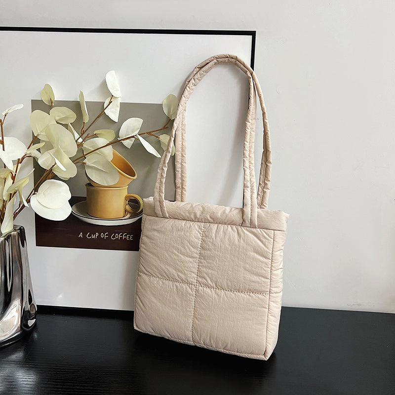 Stylische gesteppte Tragetasche Brehn