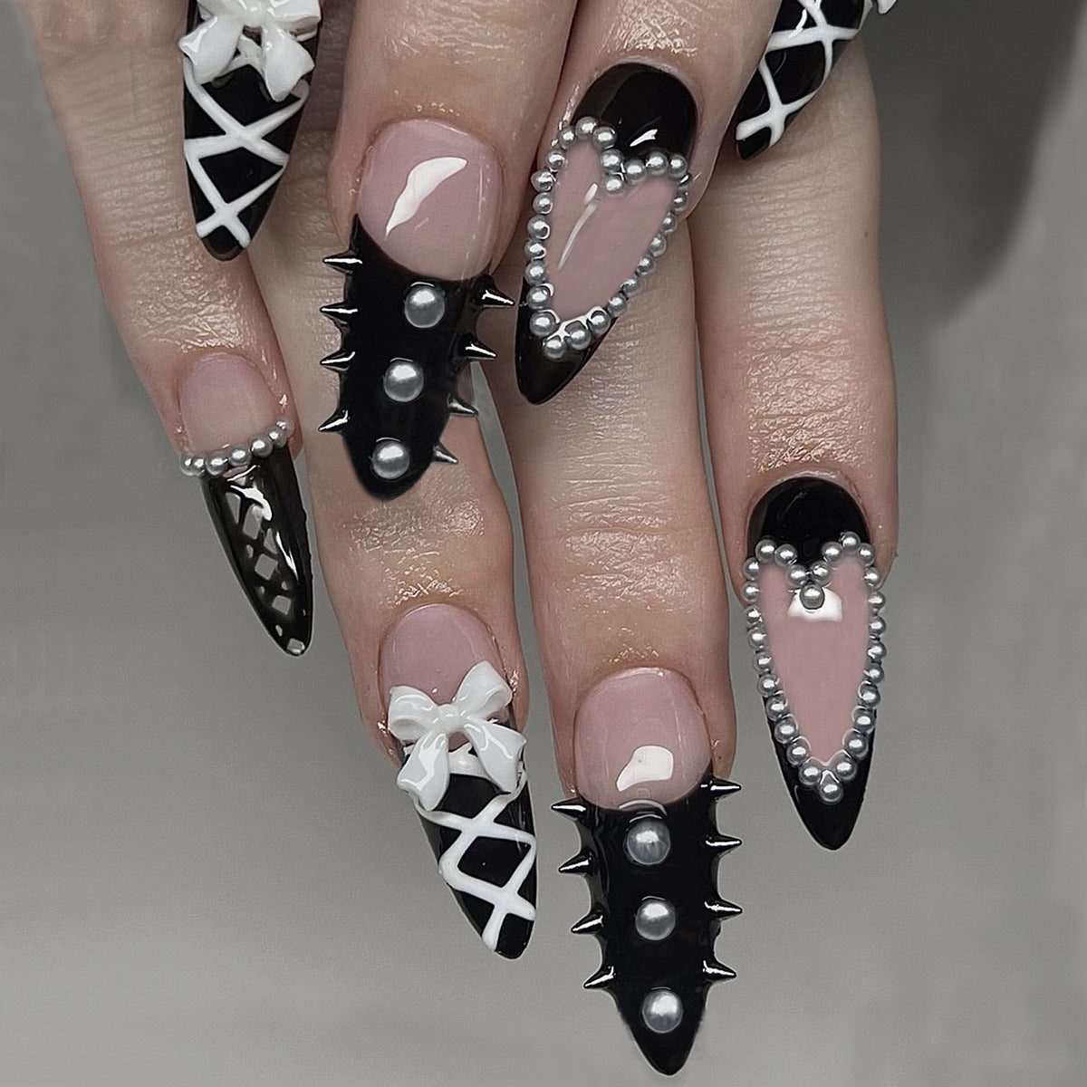 Kreatives Kunstnagelset mit stilvollen und einzigartigen Akzenten Brehn