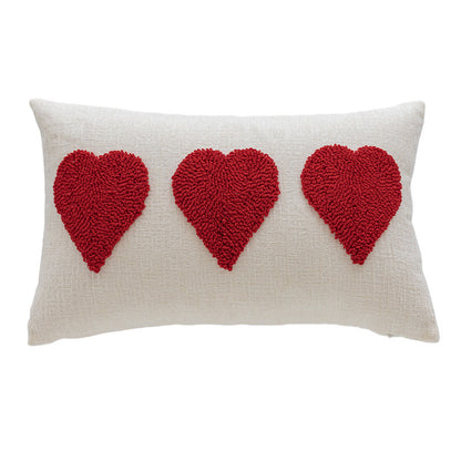 Rechteckiges tufted Buchstaben-Lendenkissen mit Loop-Pile 'LOVE' Akzent