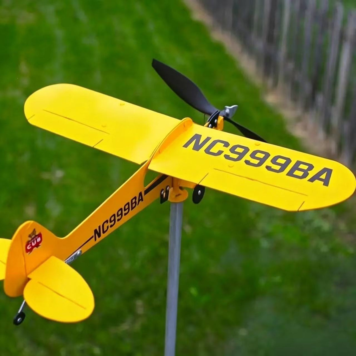 Dekorativer Flugzeug-Gartenstecker Brehn