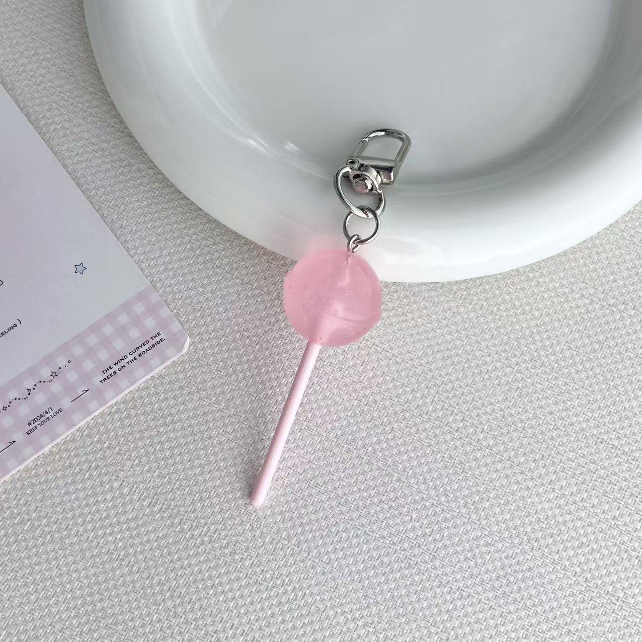 Lollipop-inspirierte Charmschlüsselanhänger Brehn