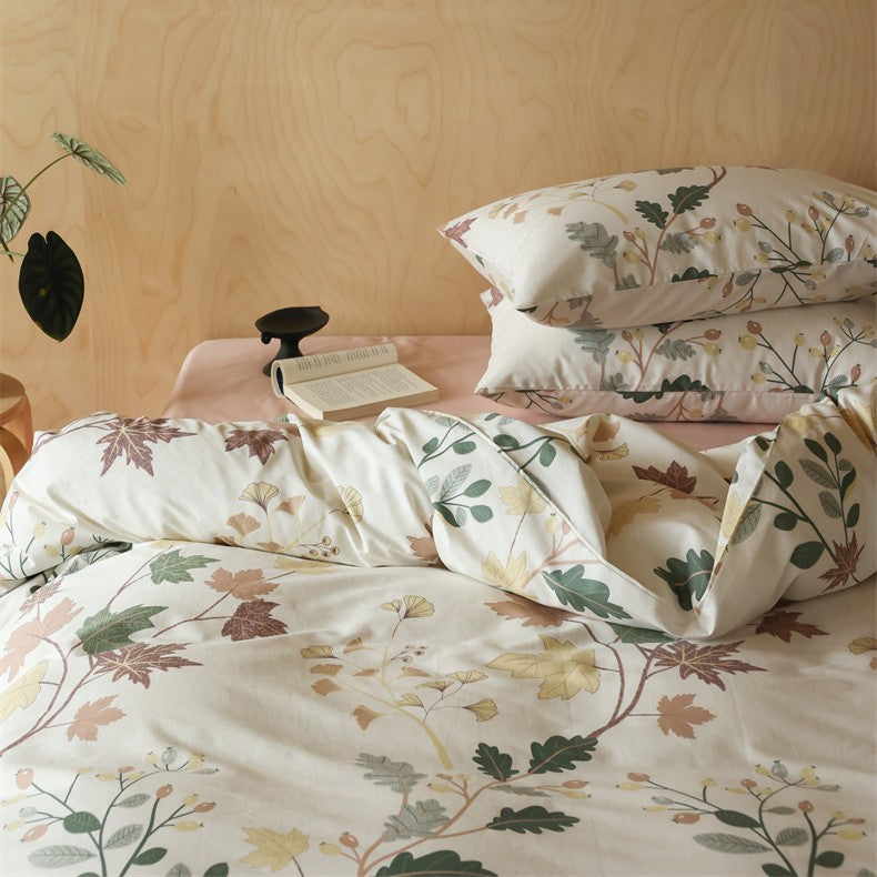 Baumwollsatin Bettwäsche-Set mit feinem Karomuster und floralen Motiven
