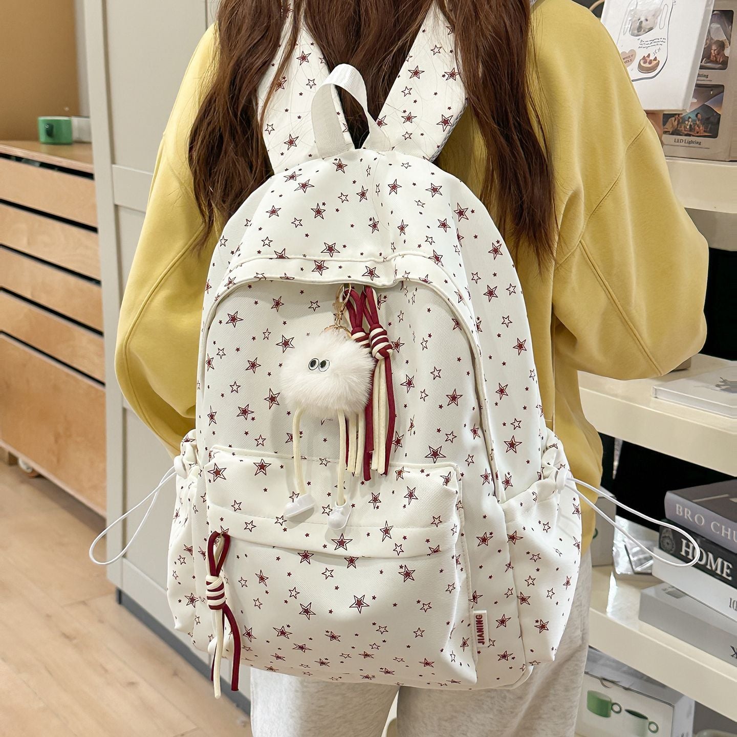 Verspielter Rucksack mit Praktischem Zubehör Brehn