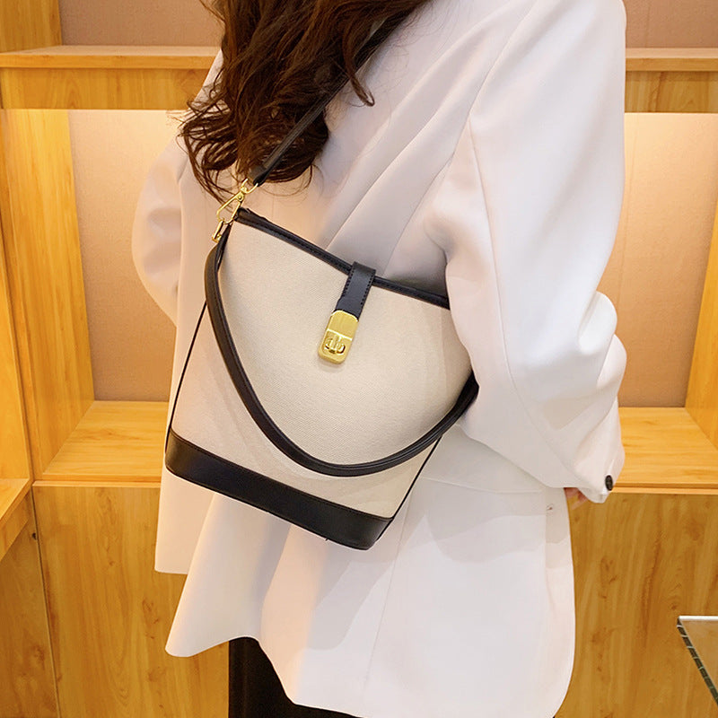 Chic strukturierte Bucket Bag Brehn