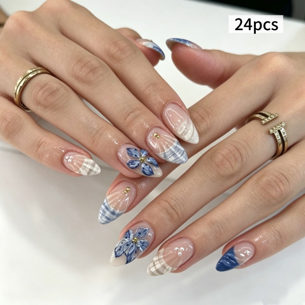 Künstlerisches Blumen- und geometrisches Press-On-Nagelset Brehn
