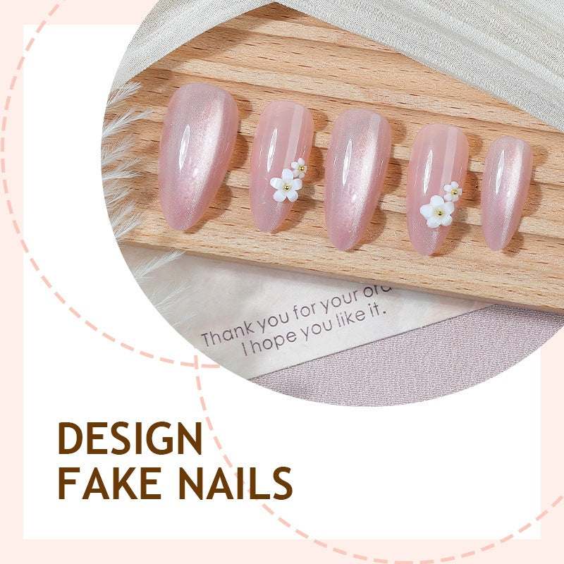 Kunstnagelset mit eleganten Blütenmotiven Brehn