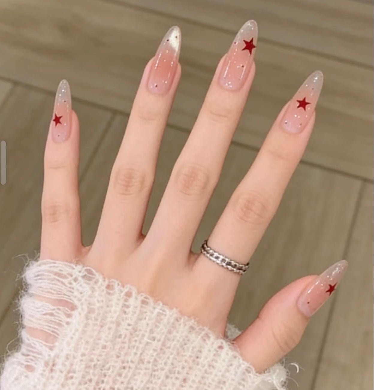 Künstlerisches Press-On-Nagelset mit Sternenmotiv Brehn