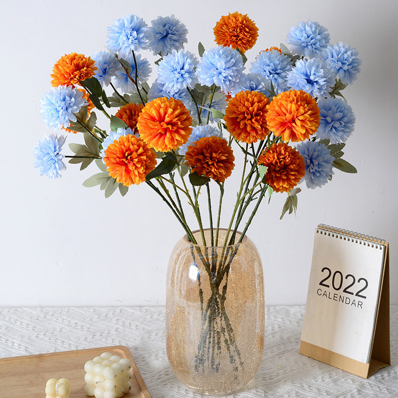 Luxuriöse Stoff-Blumenstiel-Anordnung