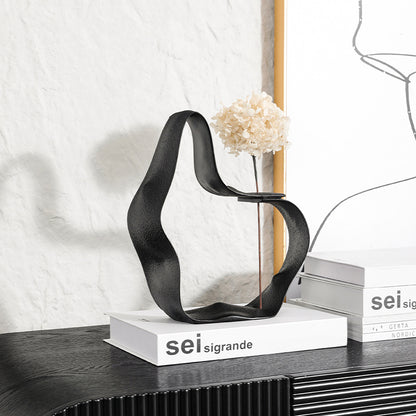 Moderner dekorativer Blumenhalter