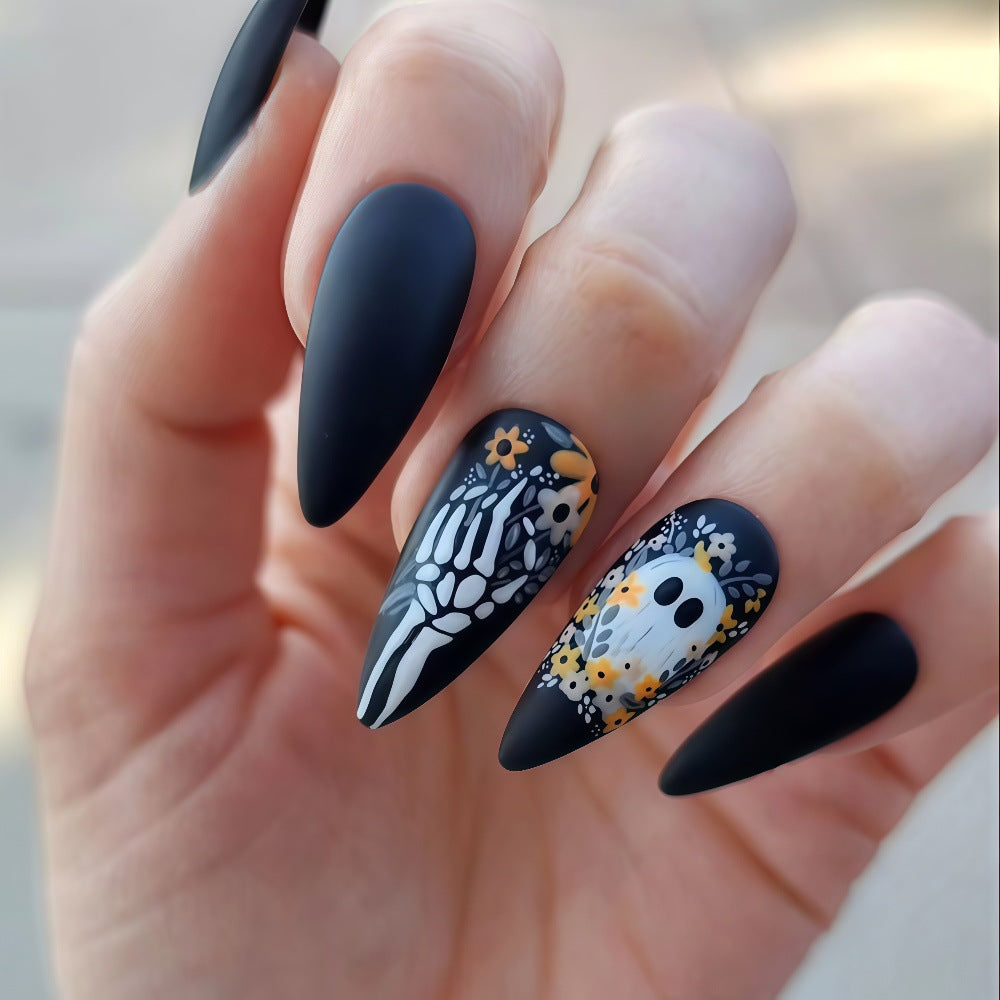 Kunstnägel mit Halloween-Motiven Brehn