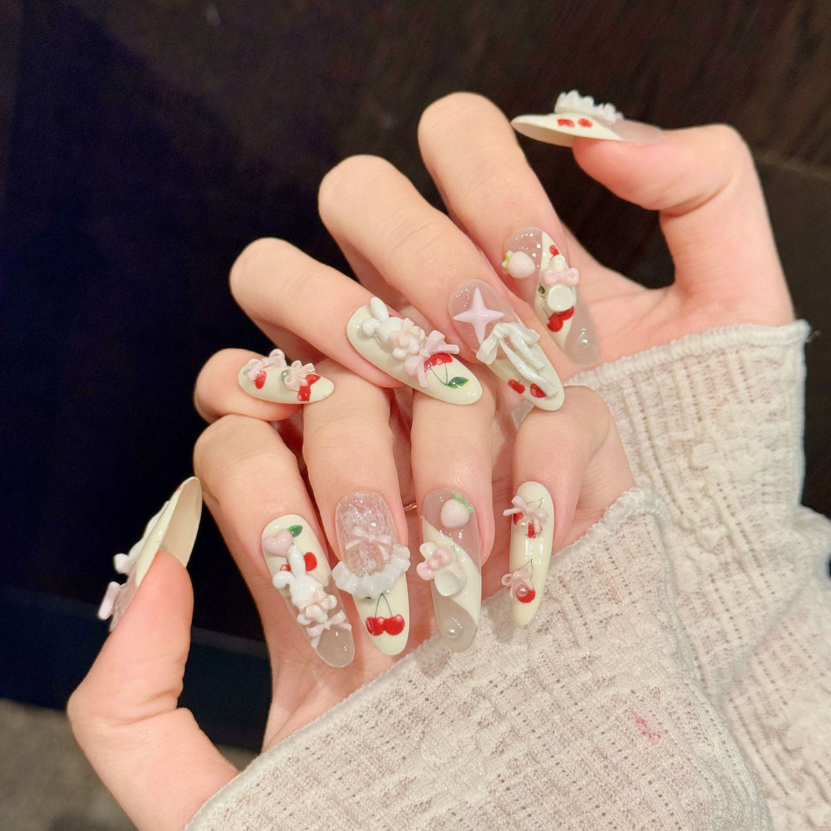 Dekorative Nagelkunst