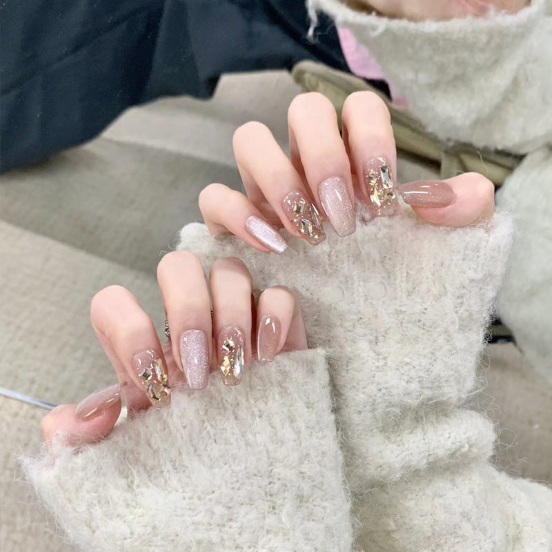 Elegantes Press-On-Nagelset mit funkelnden Akzenten Brehn