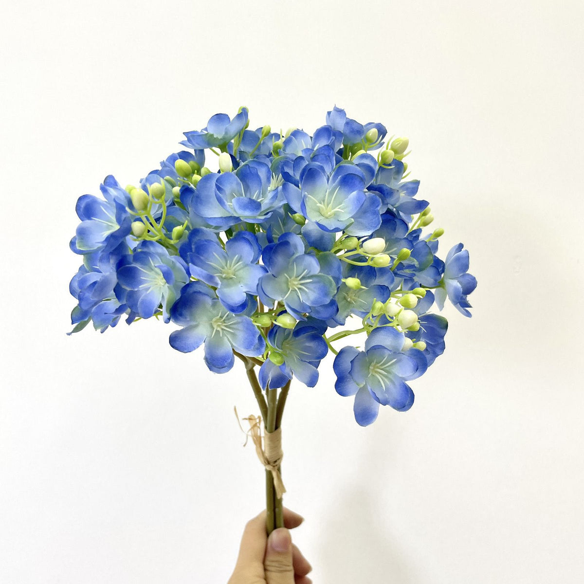 Dekorative Blumenarrangements