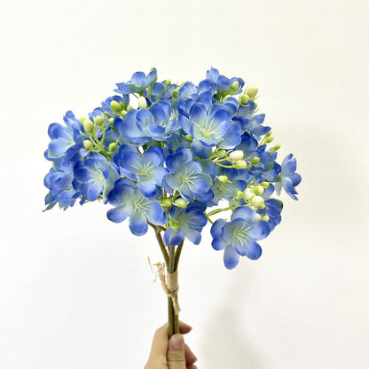 Dekorative Blumenarrangements
