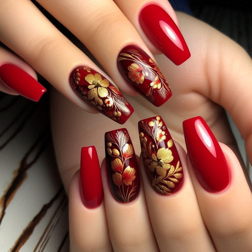 Kunstvolle Nagelspitzen im eleganten Blütenmuster Brehn
