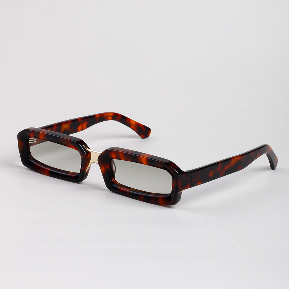 Damen stilvolle Sonnenbrille im modernen rechteckigen Design mit komfortablem Rahmen Brehn