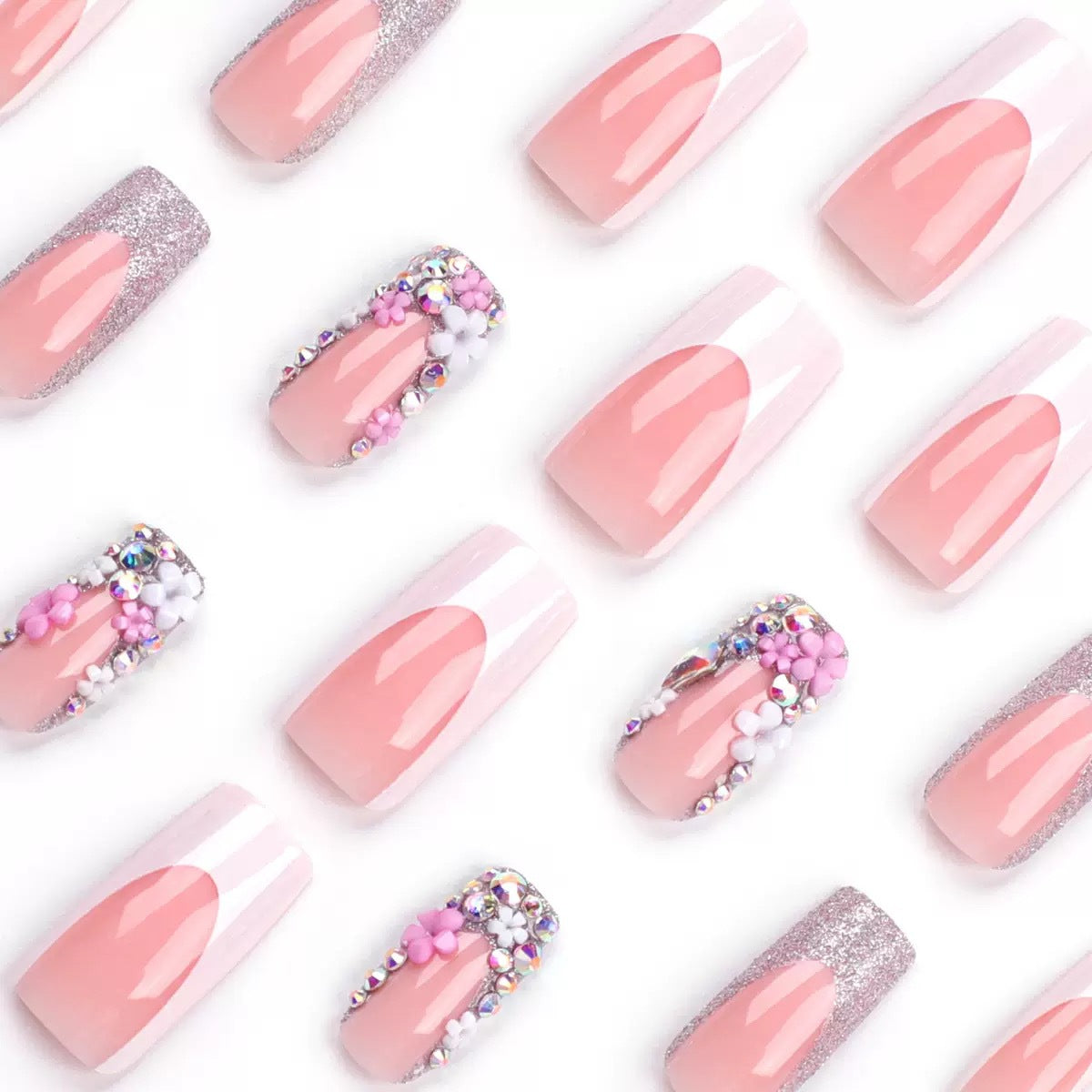 Kunstnagelset mit eleganten 3D-Blüten und Glitzerverzierungen Brehn